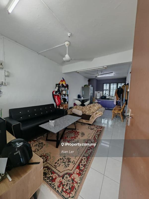 For Sale - Flat Taman Ungku Tun Aminah