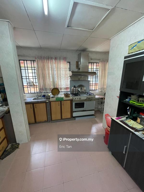 Rumah Berangkai 2 Tingkat untuk Dijual di Bukit Jelutong, Shah Alam oleh Eric Tan - iProperty.com.my