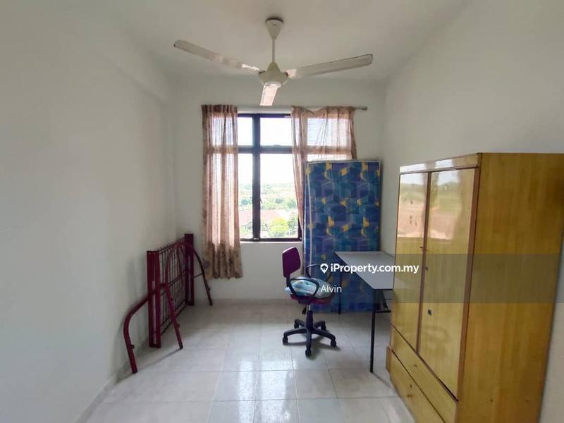 Pangsapuri untuk Dijual di Pangsapuri Bukit Beruang Utama oleh Alvin - iProperty.com.my