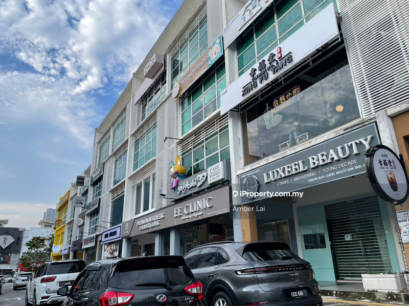 For Rent - Sri petaling G-floor Corner Shop