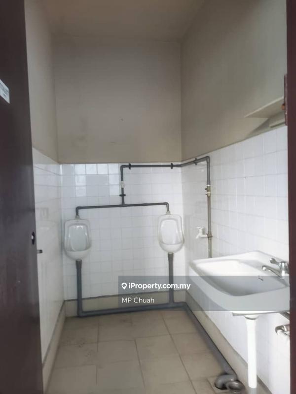 Kedai untuk Disewa di Taman Johor Jaya, Johor Bahru oleh MP Chuah - iProperty.com.my