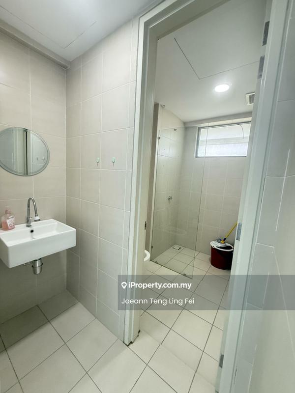 Pejabat untuk Dijual di Bandar Sunway, Sunway oleh Joeann Teng Ling Fei - Bathroom - iProperty.com.my