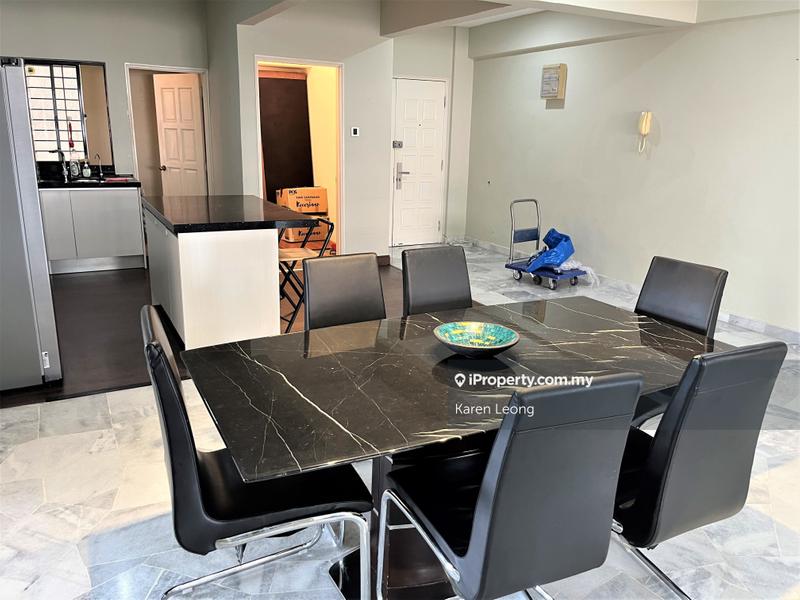 For Sale - Villa Flora