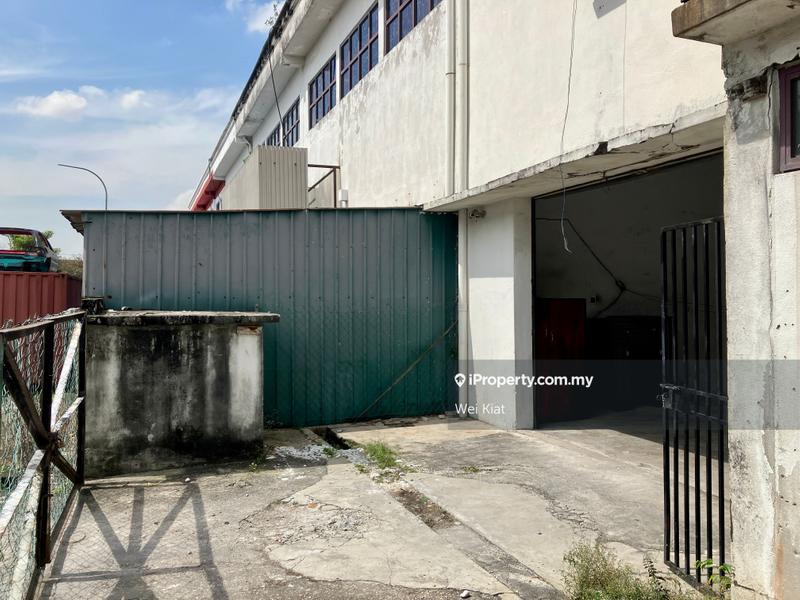 Kilang Teres untuk Dijual di Uep Industrial Park, Subang Jaya oleh Wei Kiat - iProperty.com.my