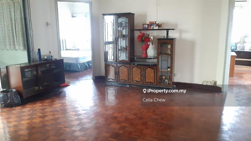 Rumah Berkembar untuk Dijual di Seksyen 22, Damansara Jaya, Petaling Jaya oleh Celia Chew - iProperty.com.my