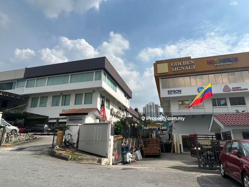 Kilang Berkembar untuk Dijual di Taman Shamelin, Cheras oleh Teammy Lee - iProperty.com.my