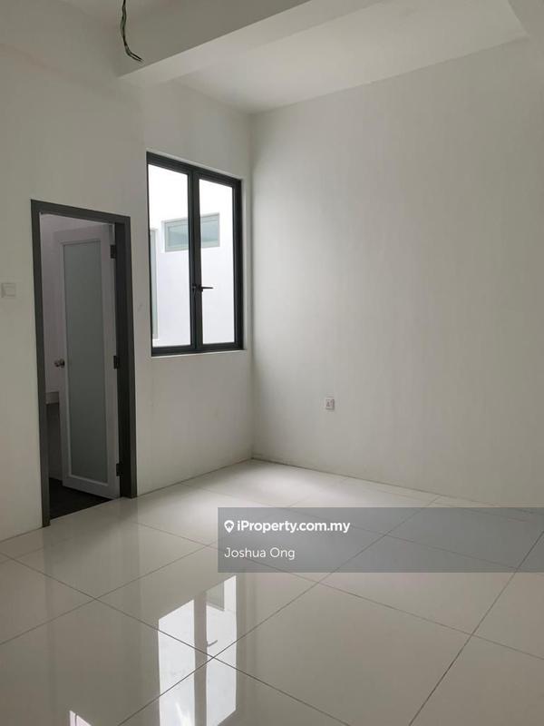 Rumah Berangkai 4.5 Tingkat untuk Dijual di UL Residence, Ayer Itam oleh Joshua Ong - iProperty.com.my