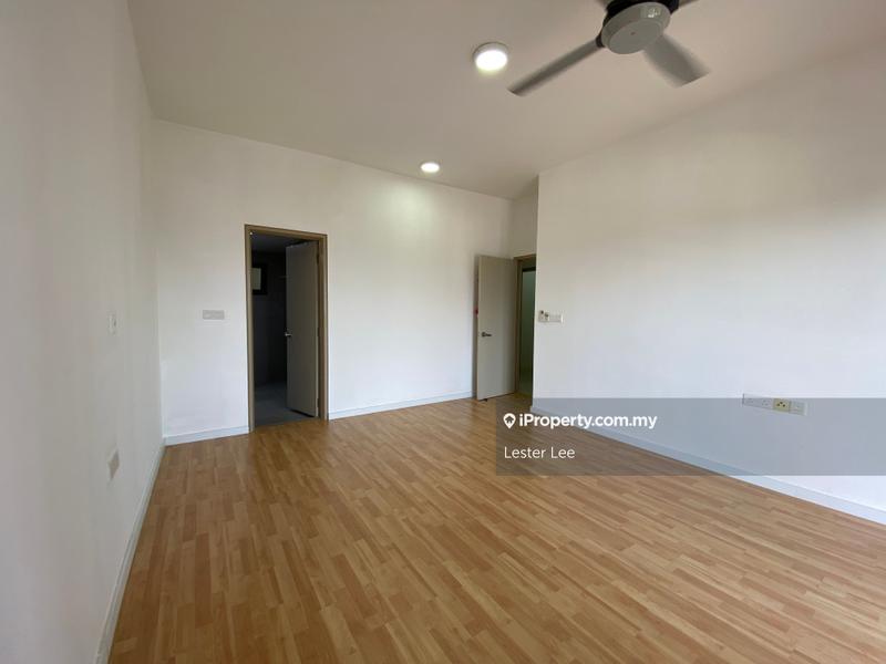 Service Residence for Sale in Suria Residence by Lester Lee - iProperty.com.my