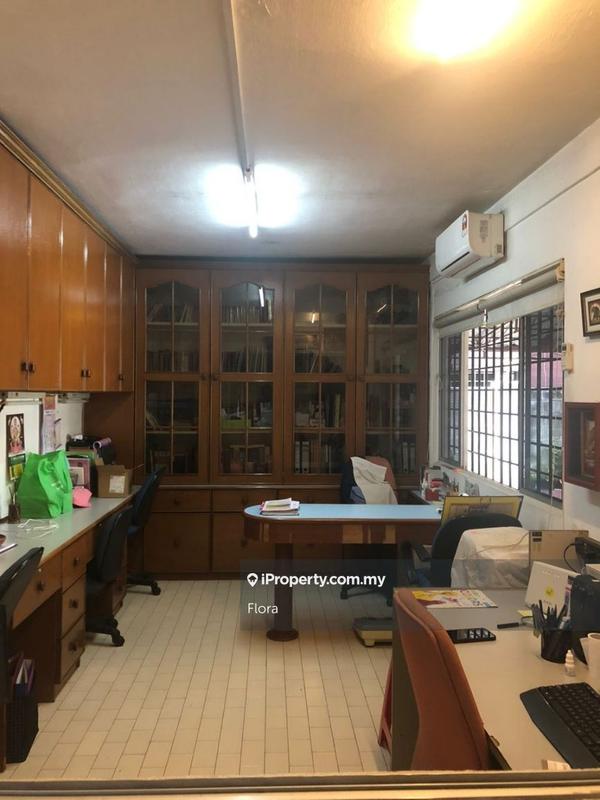 Bungalow House for Sale in 69152, Petaling Jaya by Flora - iProperty.com.my