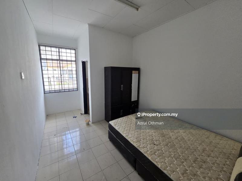 Rumah Berangkai 1 Tingkat untuk Dijual di Taman Politeknik, Telok Kemang oleh Azrul Othman - iProperty.com.my