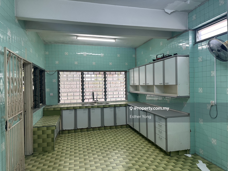 Rumah Berkembar untuk Dijual di Taman Danau Desa, Taman Desa oleh Esther Yong - iProperty.com.my