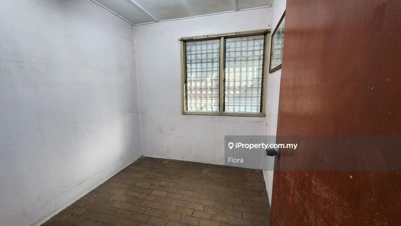 2-storey Terraced House for Sale in dvdqz, Jalan Klang Lama (Old Klang Road) by Flora - iProperty.com.my