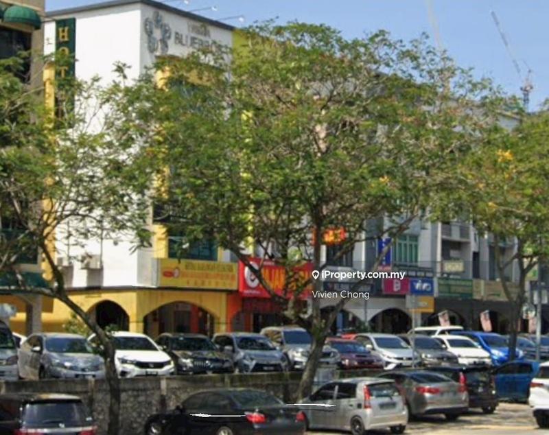 For Sale - Platinum Walk