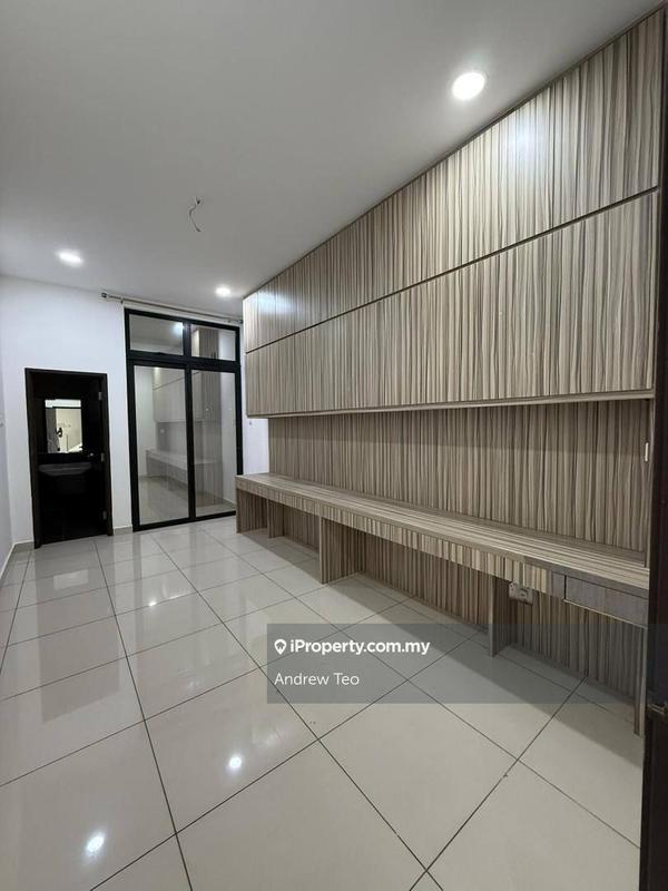 Rumah Berkembar untuk Dijual di Taman Gaya, Ulu Tiram oleh Andrew Teo - iProperty.com.my