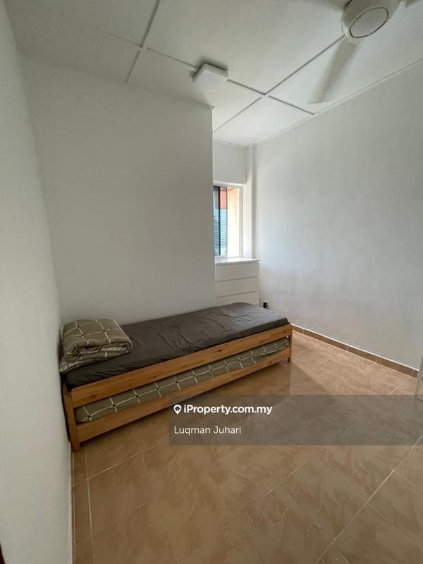 Pangsapuri untuk Dijual di Vista Angkasa oleh Luqman Juhari - iProperty.com.my