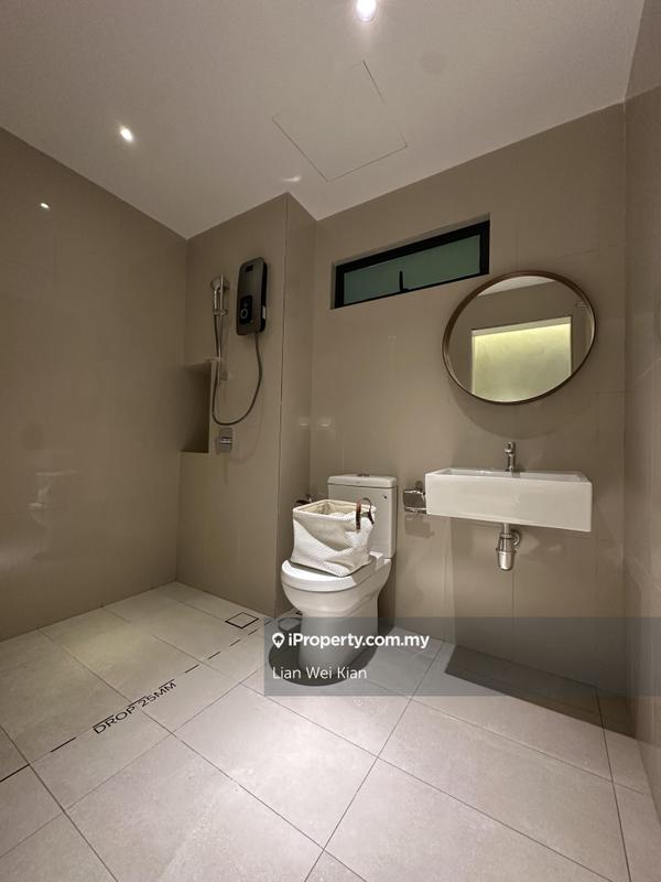 Service Residence for Sale in M Azura by Lian Wei Kian - iProperty.com.my