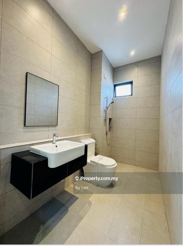Rumah Berangkai 2 Tingkat untuk Dijual di Austin Crest, Johor Bahru oleh By Lee - iProperty.com.my
