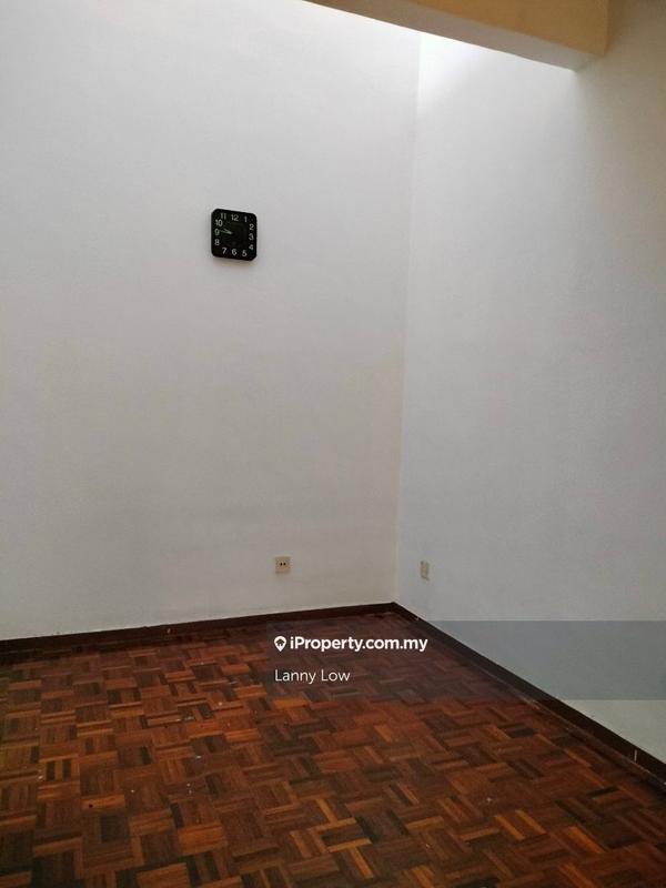 Rumah Berangkai 2 Tingkat untuk Dijual di Usj 11, Subang Jaya oleh Lanny Low - iProperty.com.my