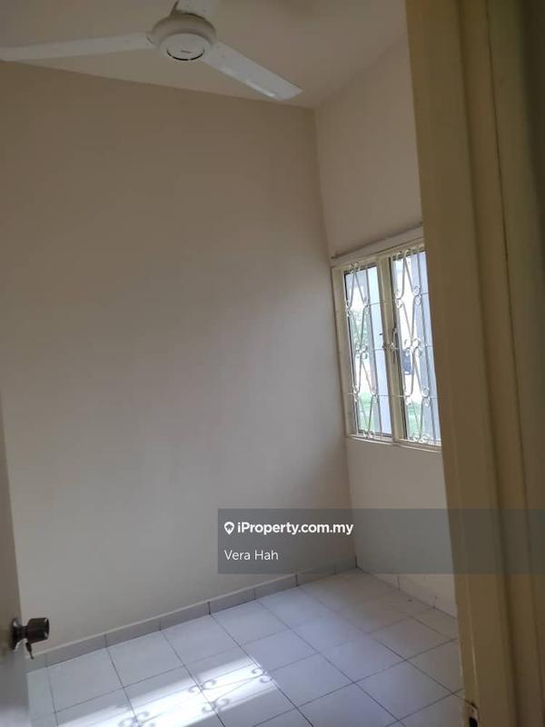 Pangsapuri untuk Dijual di Pelangi Court oleh Vera Hah - iProperty.com.my