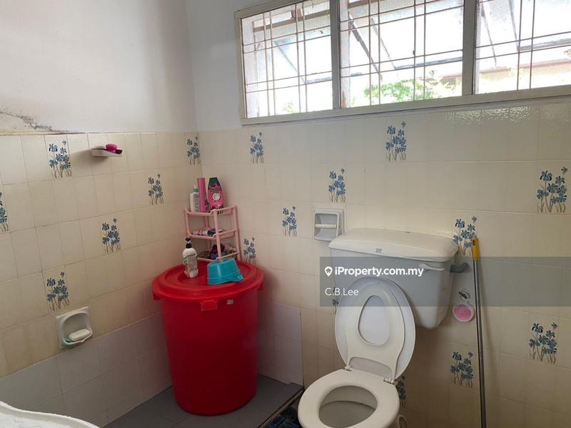 Bungalow House for Sale in Seksyen 6, Petaling Jaya by C.B.Lee - iProperty.com.my