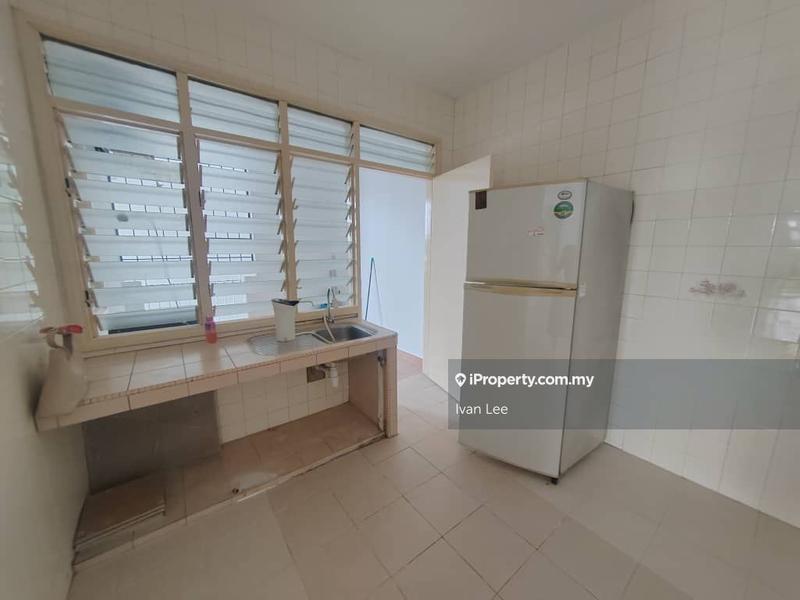 Condominium for Sale in University Tower by Ivan Lee - iProperty.com.my