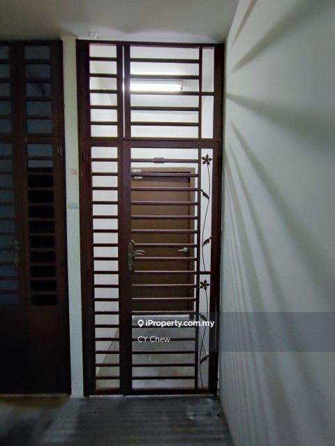 Flat for Sale in Taman Ehsan Jaya by CY Chew - iProperty.com.my