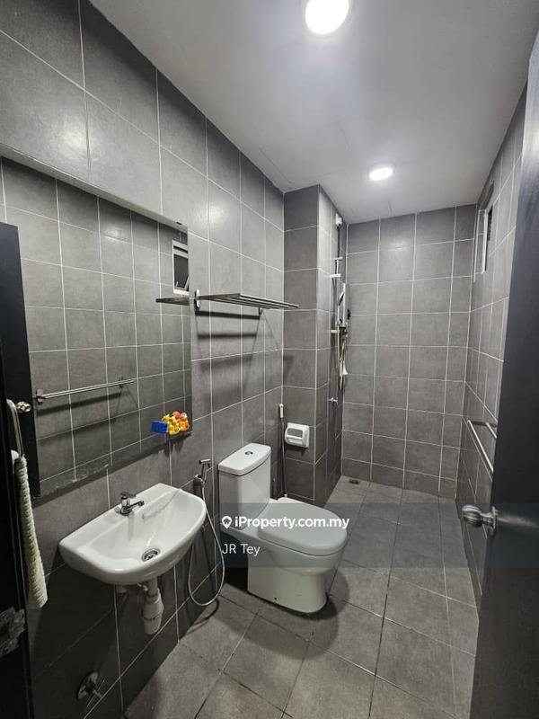 Residensi Servis untuk Dijual di V-Residensi 2 oleh JR Tey - iProperty.com.my