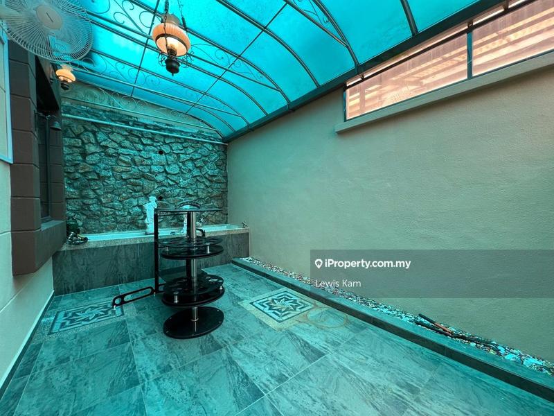 Bungalow House for Sale in Batu Feringghi, Penang by Lewis Kam - iProperty.com.my