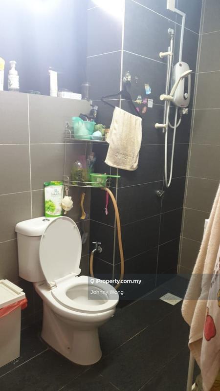 Service Residence for Sale in Maxim Residences by Johnny Wong - iProperty.com.my
