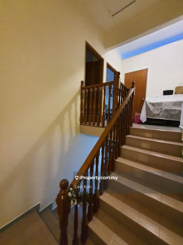 Rumah Berangkai 2 Tingkat untuk Dijual di Taman Serdang Raya, Seri Kembangan oleh Leo Koh - iProperty.com.my