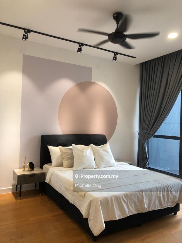 For Sale - Aria