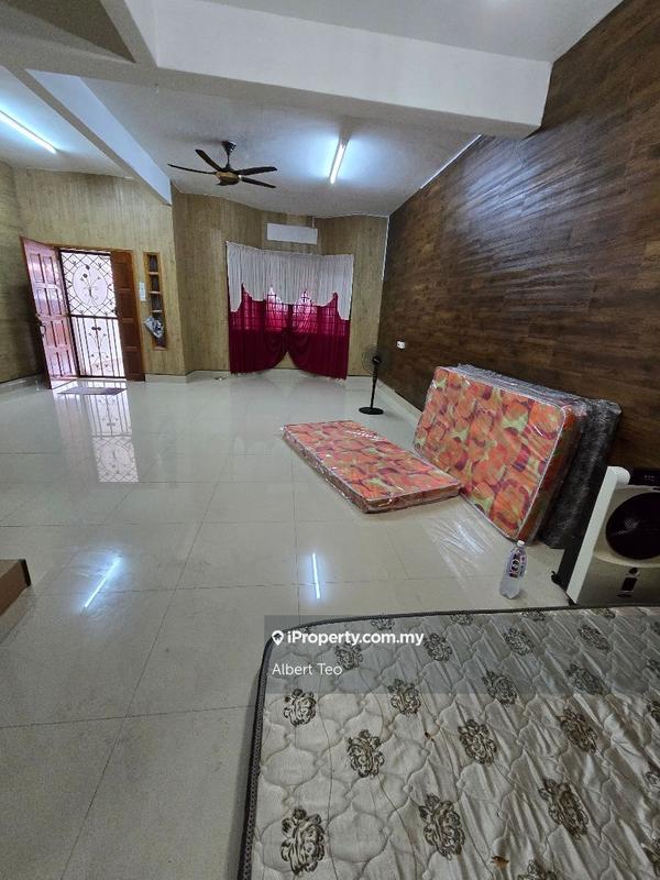 Rumah Berangkai 2 Tingkat untuk Dijual di Taman Bukit Flora 2, Batu Pahat oleh Albert Teo - iProperty.com.my