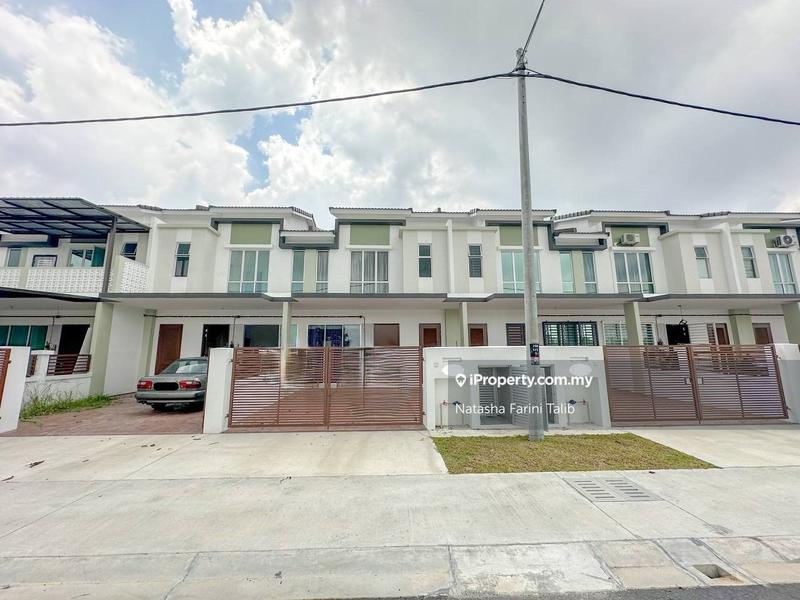 Rumah Berangkai 2 Tingkat untuk Dijual di Taman Saujana KLIA, Sepang oleh Natasha Farini Talib - iProperty.com.my