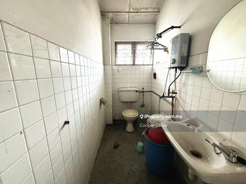 Shop for Sale in SS2, Petaling Jaya by Cooper Chow - iProperty.com.my
