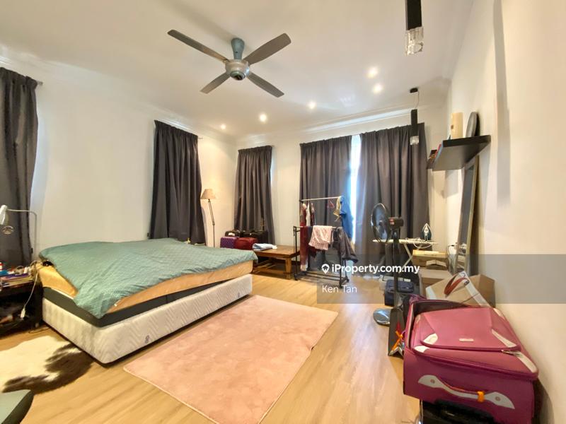 Bungalow House for Sale in Aman Suria, Petaling Jaya by Ken Tan - iProperty.com.my