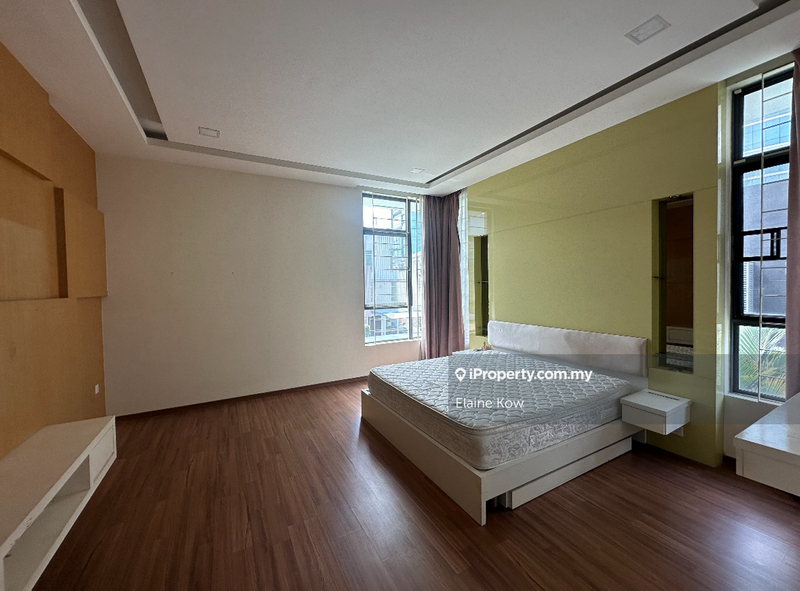 Bungalow House for Sale in Saujana glenmarie, Glenmarie by Elaine Kow - iProperty.com.my