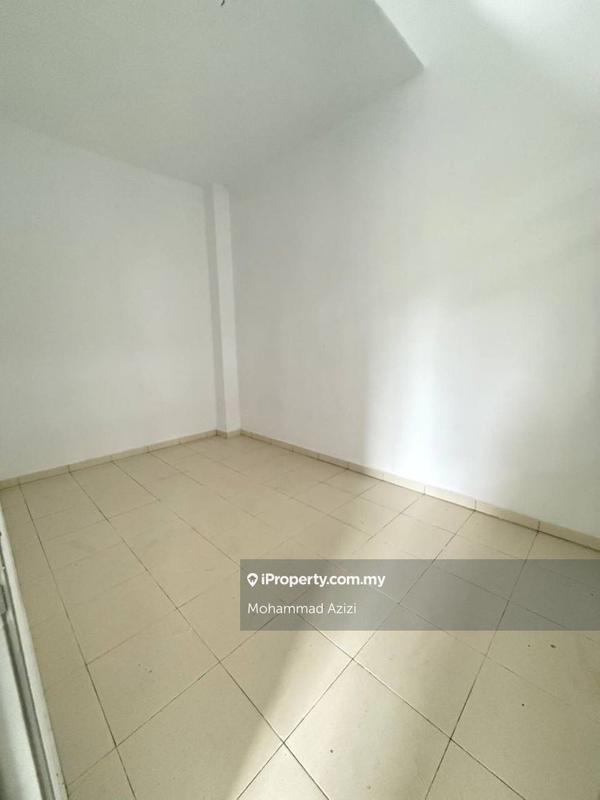 Rumah Berkembar untuk Dijual di Taman Satelit Damai, Beserah oleh Mohammad Azizi - iProperty.com.my