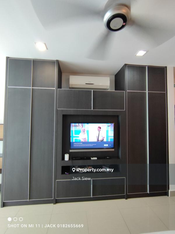 For Sale - Shaftsbury Residence