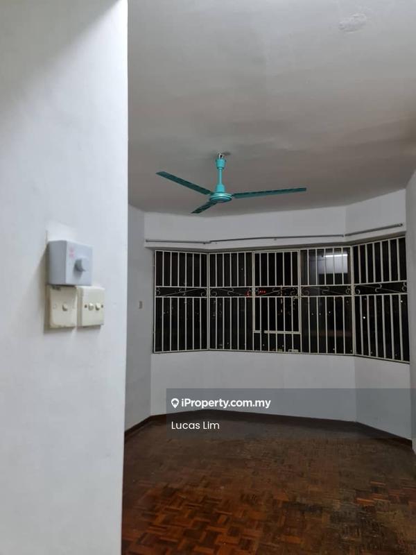 Condominium for Sale in Villa Angsana by Lucas Lim - Living Room - iProperty.com.my