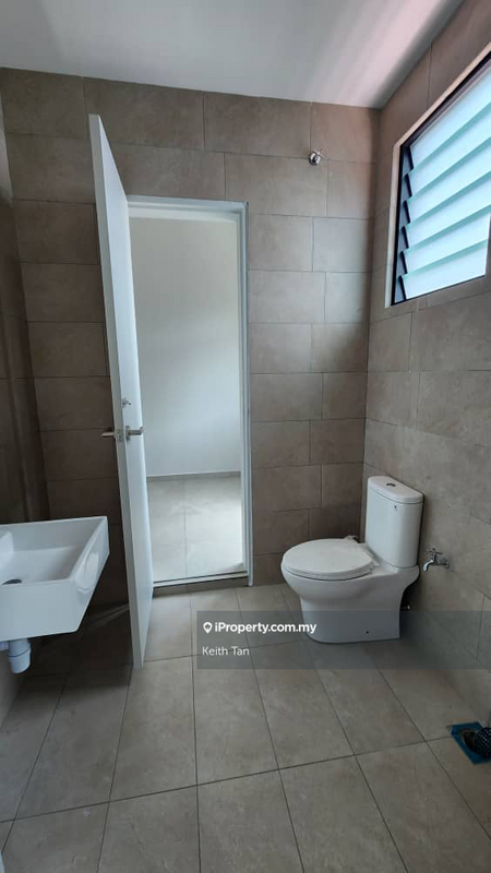 2-storey Terraced House for Sale in Taman Molek Residence, Ayer Molek by Keith Tan - iProperty.com.my