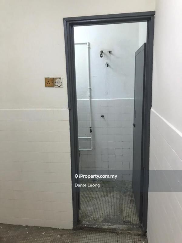 Rumah Teres 2-Tingkat untuk Dijual di Seksyen 25, Shah Alam oleh Dante Leong - iProperty.com.my