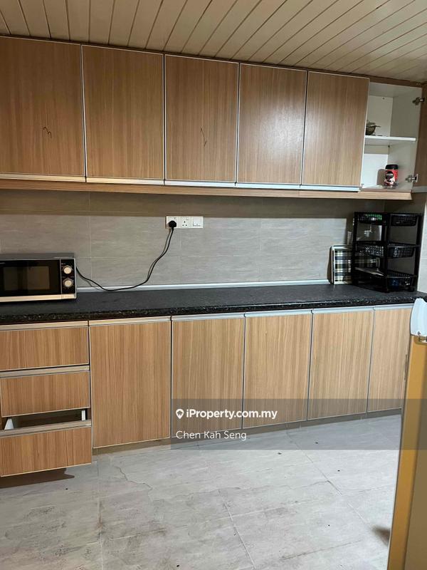 Kediaman Servis untuk Dijual di Fahrenheit 88 (KL Plaza Suites) oleh Chen Kah Seng - iProperty.com.my