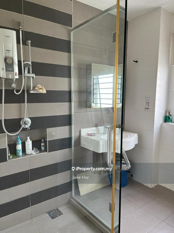 Townhouse for Sale in 16 Sierra, Puchong by Jane Hor - iProperty.com.my