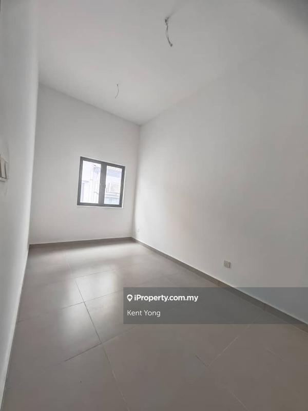 Rumah Teres 3-Tingkat untuk Dijual di Residensi Bukit Orkid (Orchid Hills), Cheras, Cheras oleh Kent Yong - iProperty.com.my