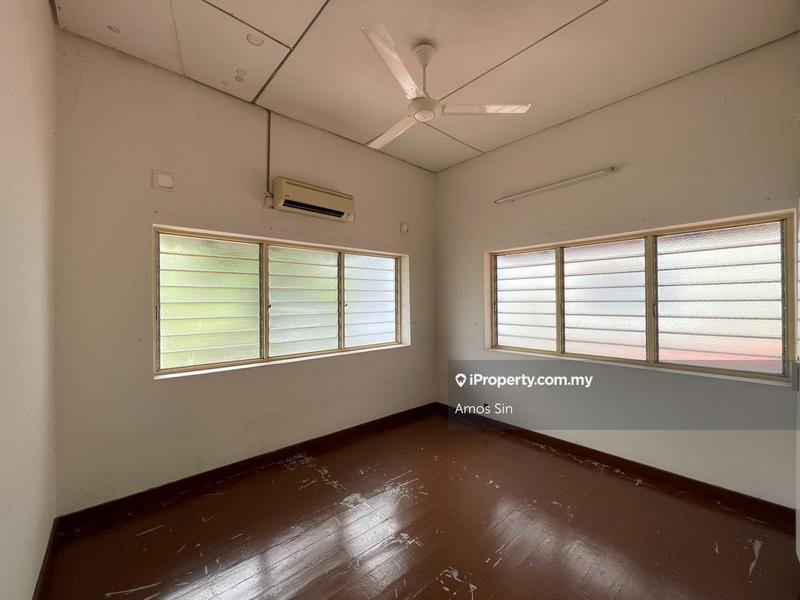 Semi-Detached House for Sale in Taman Green Lane, Jelutong by Amos Sin - iProperty.com.my