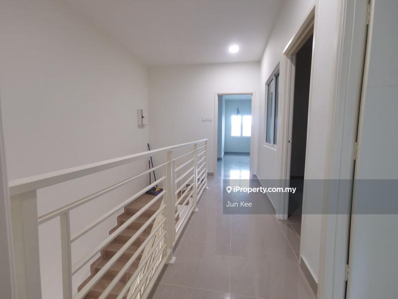 Rumah Berangkai 2 Tingkat untuk Dijual di Bandar Baru Sri Petaling, Sri Petaling oleh Jun Kee - iProperty.com.my