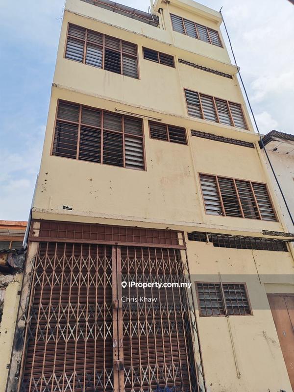 For Rent - Port Klang (Near RHB Bank) 2.5 Storey Shop 20x100 (Whole Blok For Rent)