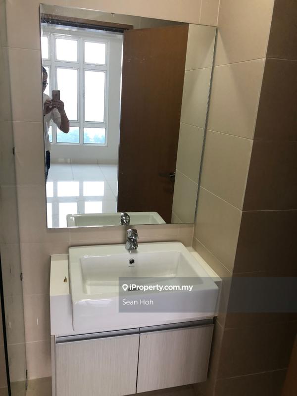 Kondominium untuk Dijual di Sri Putramas III / Royal Regent oleh Sean Hoh - iProperty.com.my
