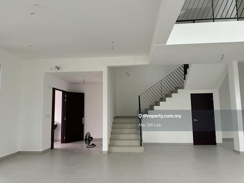 Semi-Detached House for Sale in Batu 9, Cheras by Mei SM Lee - Residensi Bukit Orkid (Orchid Hill) Living Room - iProperty.com.my