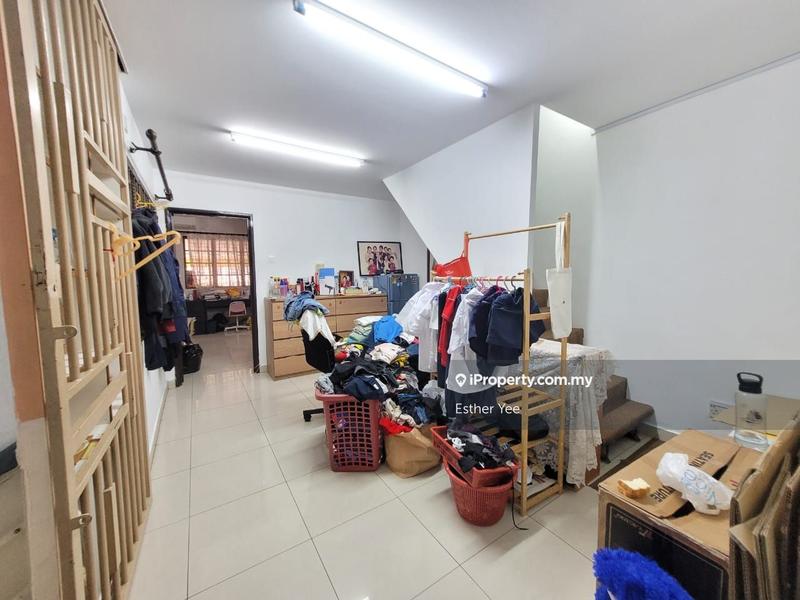 Rumah Teres 3-Tingkat untuk Dijual di Taman Dagang Permai, Ampang oleh Esther Yee - iProperty.com.my